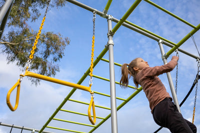 How to Keep Kids Active in Winter