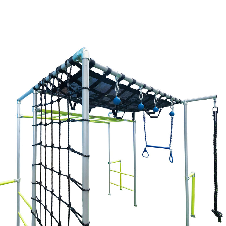 horizontal-climbing-cargo-